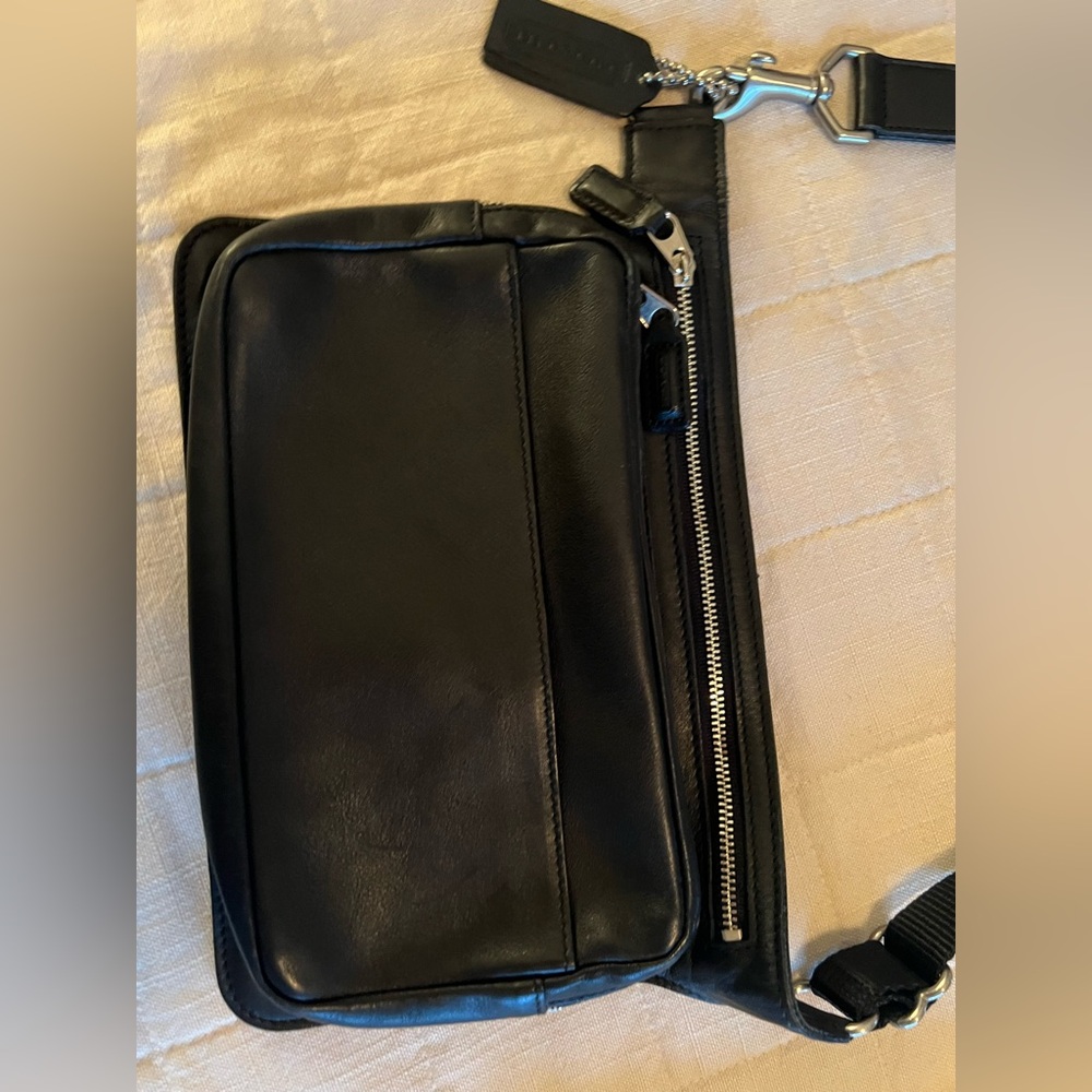 Vintage Coach 90’s travel zip waist pack belt bag crossbody - Picture 4 of 10